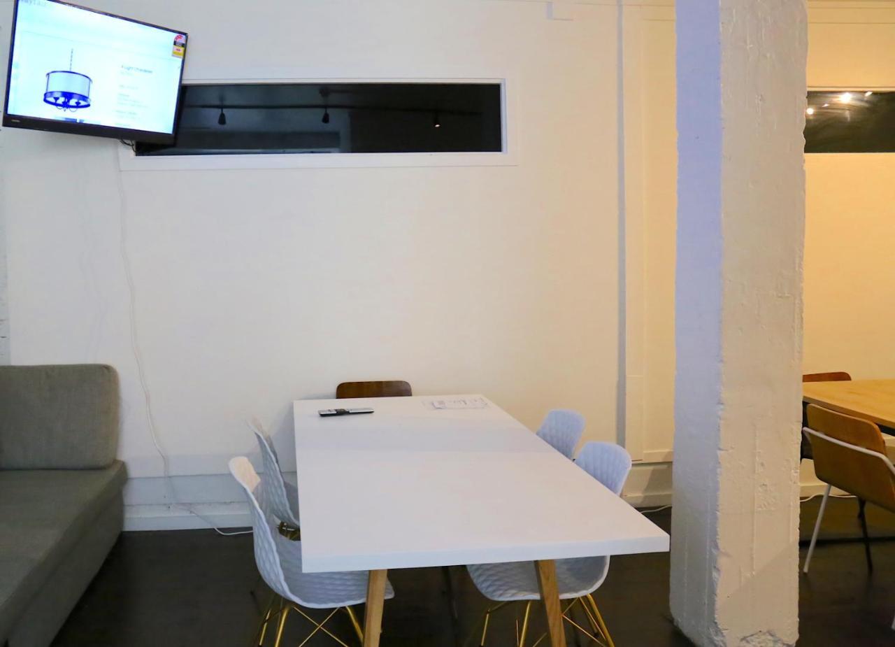 Hit Hostel Оукланд Екстериор снимка
