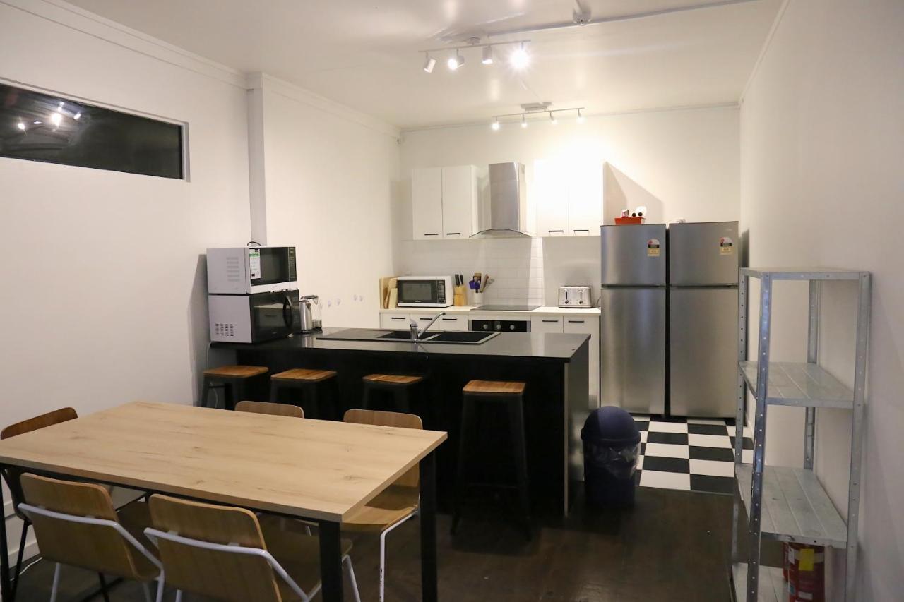 Hit Hostel Оукланд Екстериор снимка